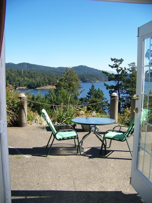 Moonlit Cove B&B Sooke Exterior foto