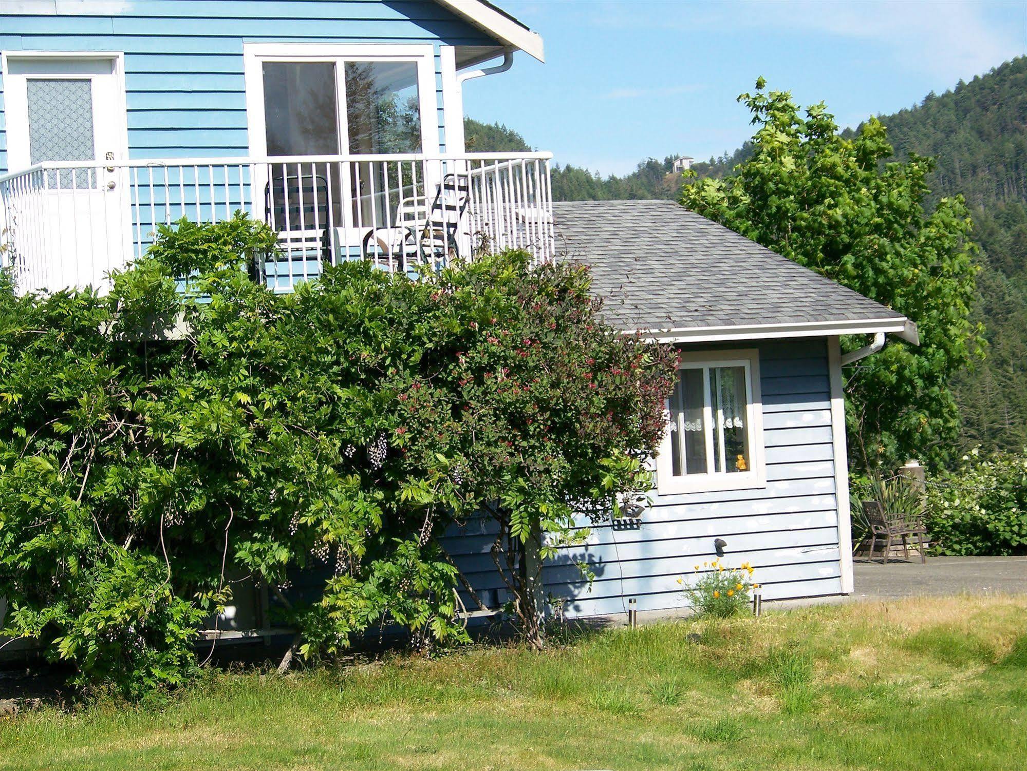 Moonlit Cove B&B Sooke Exterior foto