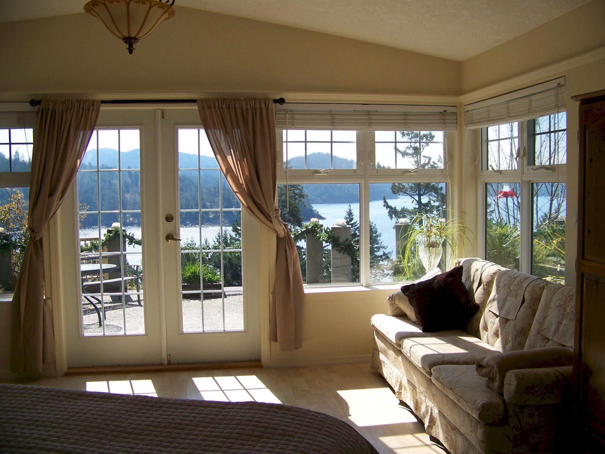 Moonlit Cove B&B Sooke Exterior foto